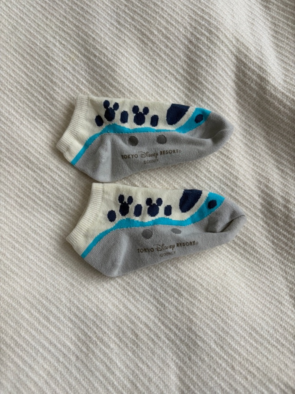 Disney Kids Low-Cut Socks in White, Gray & Blue
